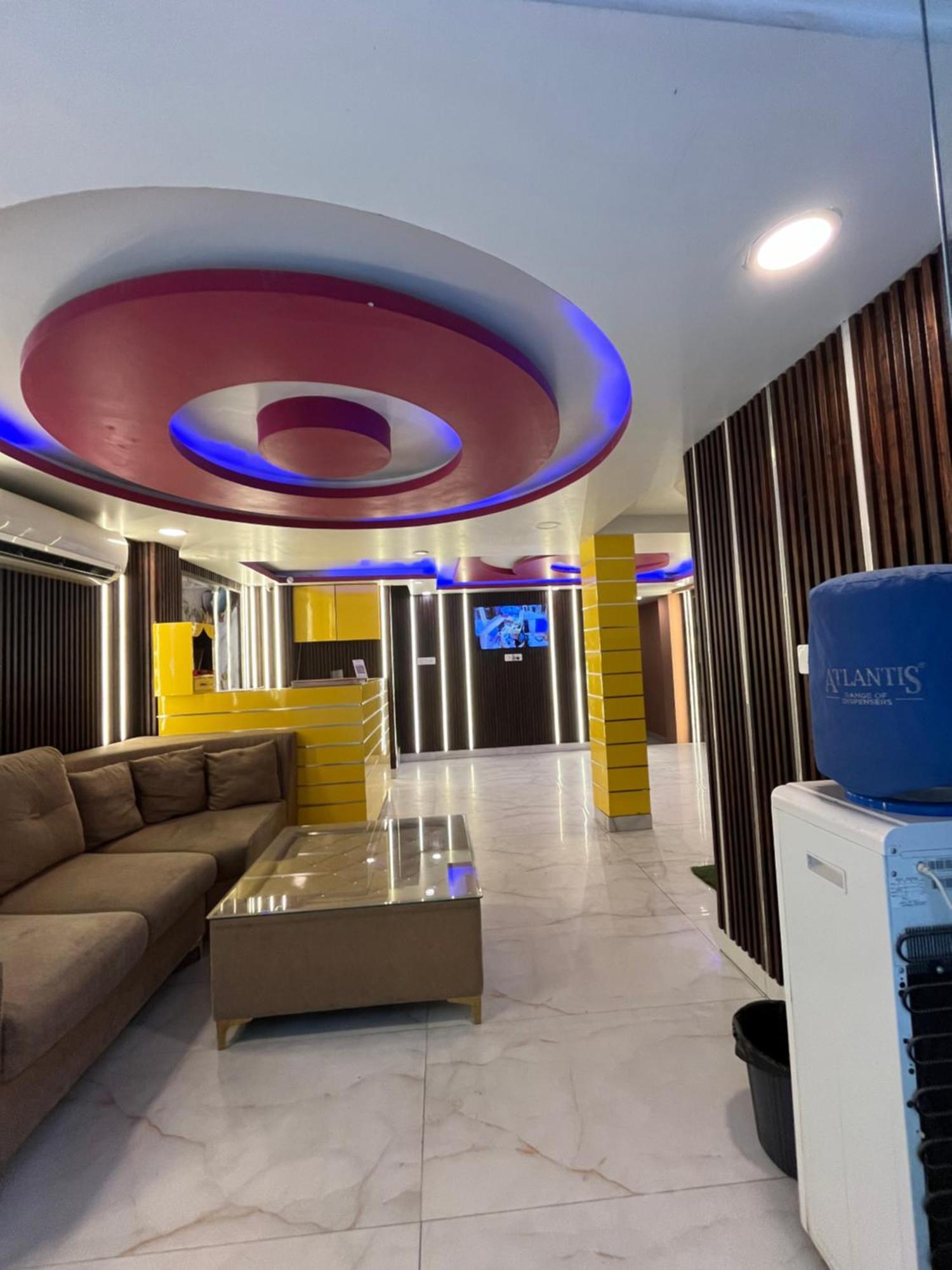 Jupiter Plaza- A Brand Of The Reality Hotel Ню Делхи Екстериор снимка