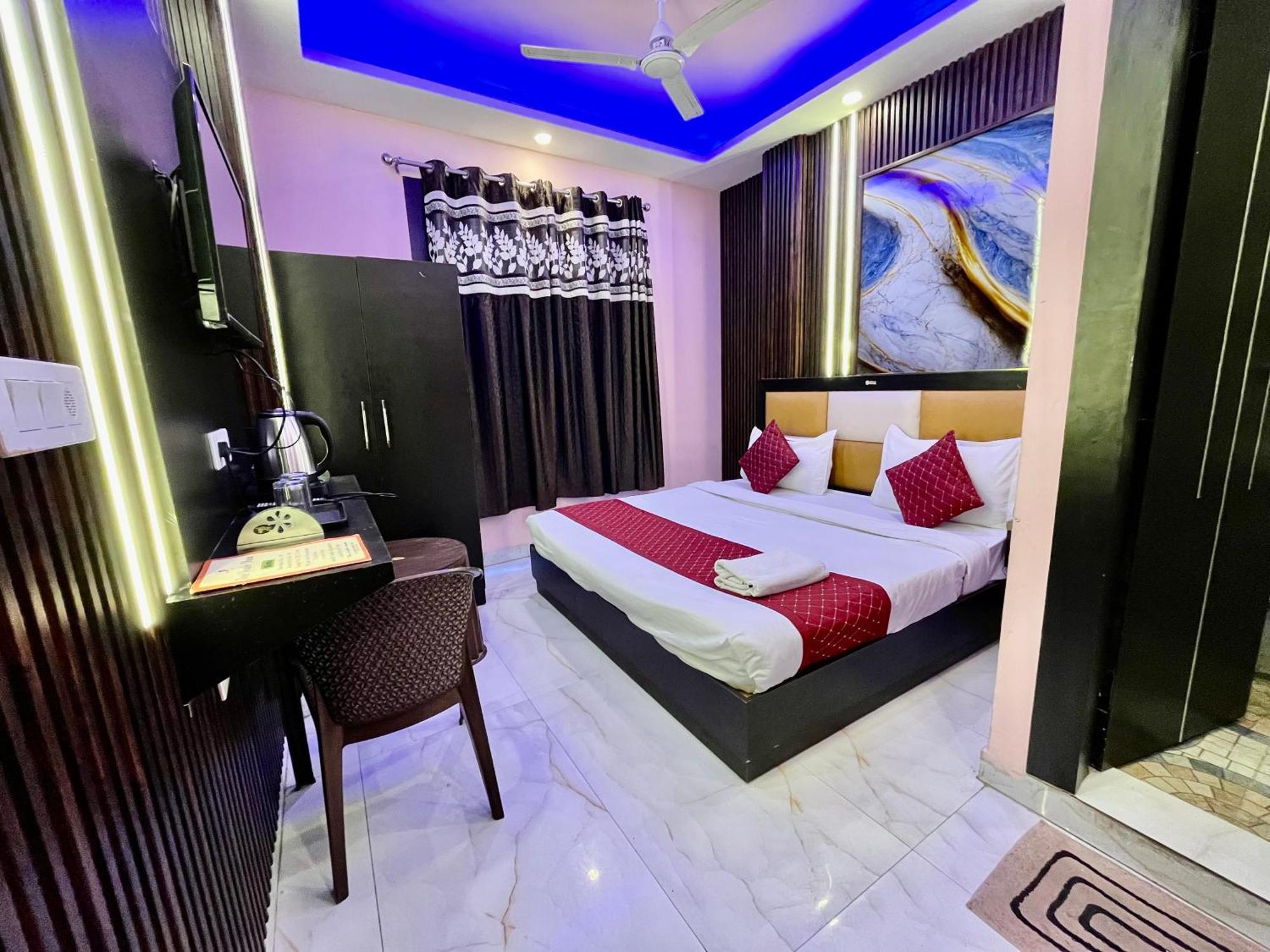 Jupiter Plaza- A Brand Of The Reality Hotel Ню Делхи Екстериор снимка
