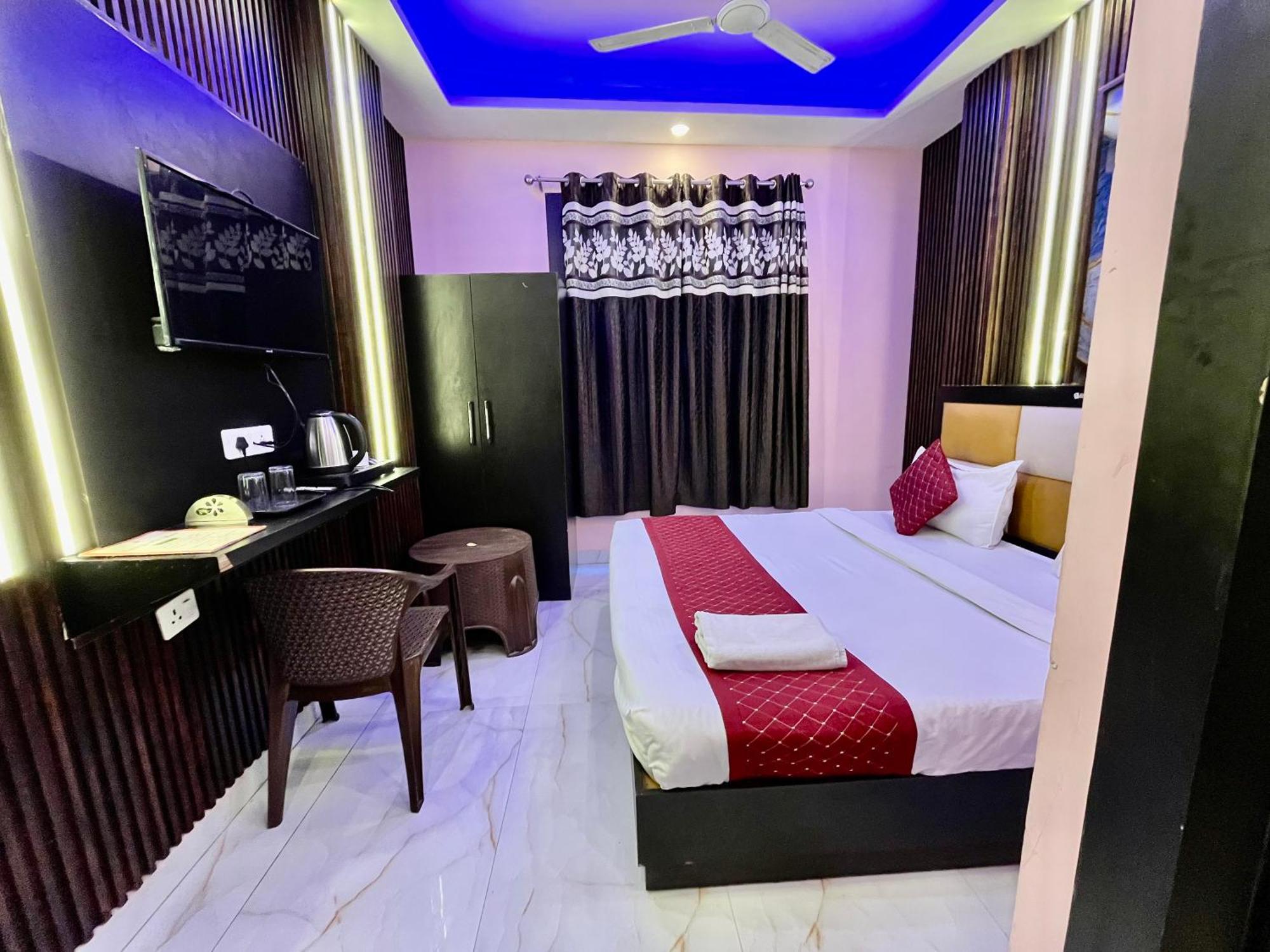 Jupiter Plaza- A Brand Of The Reality Hotel Ню Делхи Екстериор снимка