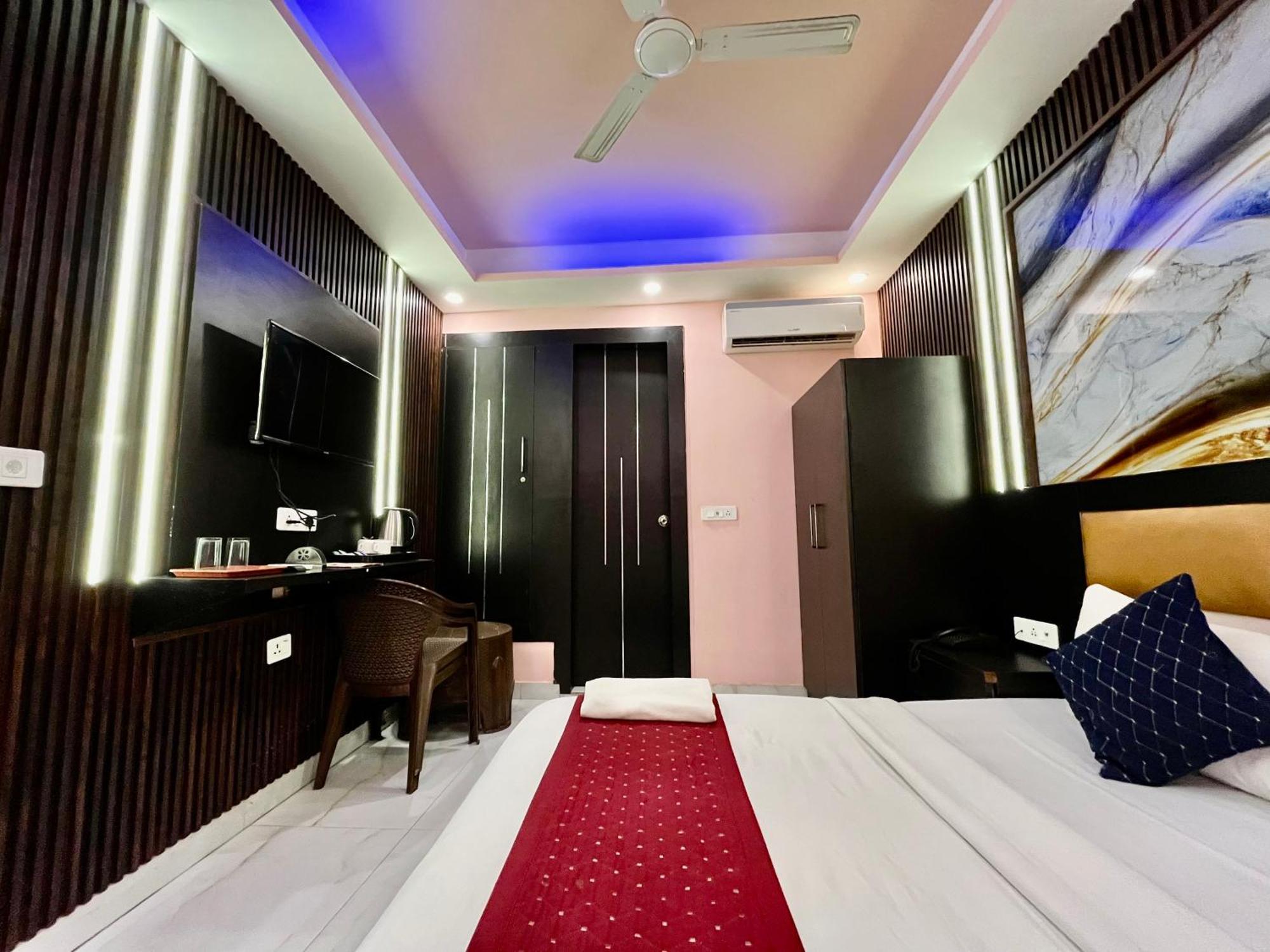 Jupiter Plaza- A Brand Of The Reality Hotel Ню Делхи Екстериор снимка